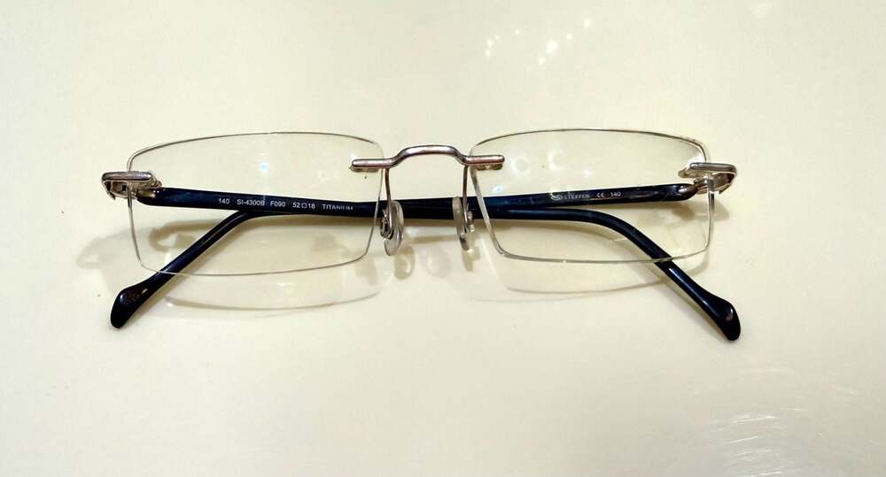 Stepper SI-4300B Titanium Rimless Eyeglasses 52x18 140, frames only
